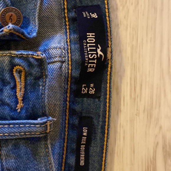 Ripped boyfriend jeans - Picture 2 of 2